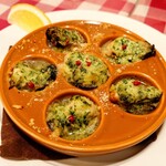 トラットリア ガバチョ - 広島産カキのブルゴーニュバター焼き