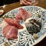 能代 - しめ鯖、カンパチ、キハダマグロ