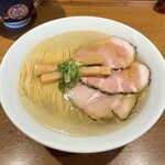 寿製麺 よしかわ - 名古屋コーチンの炙り肉中華そば塩