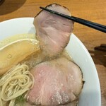 寿製麺 よしかわ - 炙りチャーシュー
