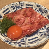 八面六秘 - ユッケ
