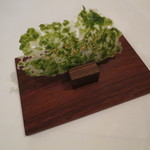 シック プッテートル - 浜名湖の青海苔のチュイル、白胡麻を振って2