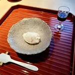 成生 - 別室に移動して
      ㉑キンカンのジェラートと水出し茶とほうじ茶