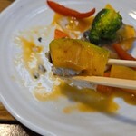 キッチン ブルー グローブ - 南瓜を添えて