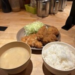 洋食工房パセリ - カツ盛り合わせ定食
