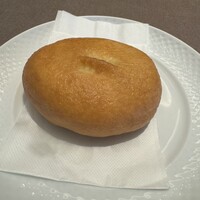 Russian Restaurant ROGOVSKI 銀座 - ゆで卵とひき肉のピロシキ