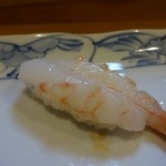 すし兆 - ぼたんえび握り(アップで)