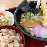 ホテーフーヅ - 天ぷらきしめん 750円 + 五目ご飯セット 350円