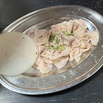 八兆 - 鳥皮(塩味)