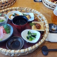 ダイナミックキッチン&バー 響  新宿サザンタワー店 - 籠盛り ダイナミックキッチン&バー 響  新宿サザンタワー店 - 籠盛り