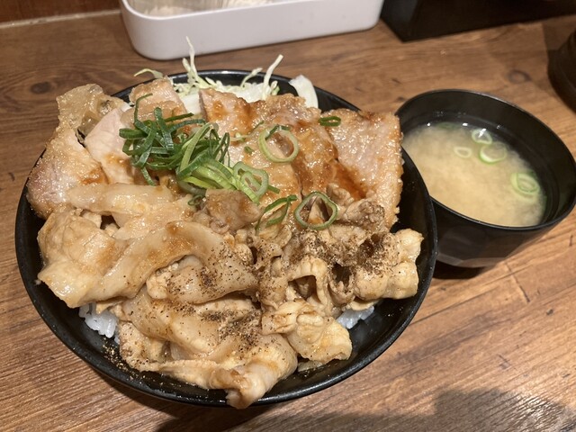 Dondon Shinjuku Chuo Higashiguchi Ten photo 3