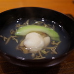 銀座おかもと - じゅんさいと貝類（だったかな？）のお椀 2014.6.1x