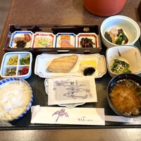 京料理 熊魚菴 たん熊北店 横浜ホテルニューグランド店 - 《朝食》　　白飯・ほっけを選択しました。
