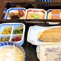 京料理 熊魚菴 たん熊北店 横浜ホテルニューグランド店 - おかずというより、ご飯のお供的なものが多い｡