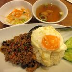 ガァウタイ - ガパオセット(1000円)