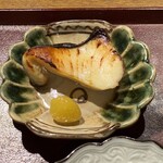 おかもと - 鰆の味噌漬け、銀杏。