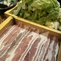 しゃぶしゃぶ・創作料理居酒屋 豚吟 栄店 - 