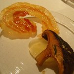 ラール・エ・ラ・マニエール - 大分産シイタケ　柚子(？)のソース　パンチェッタ添え。