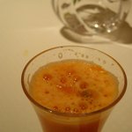 ラール・エ・ラ・マニエール - ニンジンとパッションフルーツのジュース。