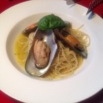 Pasta de' nord - ムール貝とスイートバジルのジェノバ風
