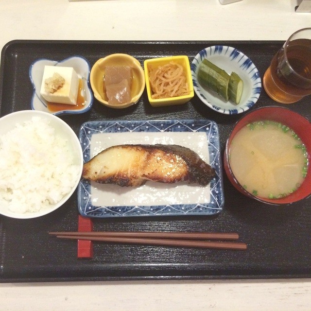 閉店 ごはんや 六謙 恵比寿 定食 食堂 食べログ