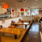 新中華 - 客が居ない祝日の11時半