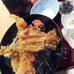 源ちゃん - 穴子天丼♪ボリューム満点！サクサク天ぷらが美味しかったーー！