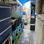 宇那志豆腐店 - 左手をのぞいてみてください。お豆腐ワールドがすぐそこに！