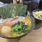家系ラーメン クックら - 最近ハマってます。「マヨ生姜ニンニクライス」お好みはアブラオオメ