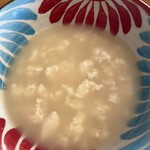 宇那志豆腐店 - 鎌田の出汁醤油を垂らしたら、絶品ゆし豆腐スープがすぐに食べれます〜