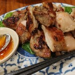 タイ ラック タイ - 