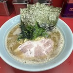 家系ラーメン 武将家 - 味は良いが店が汚かった
