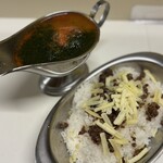 かれーの店 うどん  - オイスターオーシャン、ご飯大盛り、チーズ、スパイシーひき肉、焼トマト