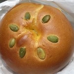 テコナ　ベーグルワークス - ふか  小豆カボチャクリームチーズ260円