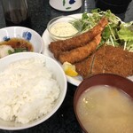 泉 - チキンカツと海老フライ2本1030円