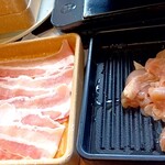 しゃぶ葉 - 豚バラと鶏肉食べ放題！