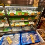 魚熊鮮魚店と立ち飲みぼてふり - 