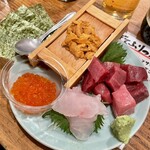魚熊鮮魚店と立ち飲みぼてふり - ぼて盛り小¥1780