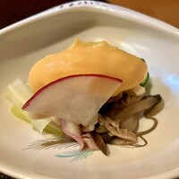 四季彩 - お通し ホッキカイ黄身酢掛け 時価