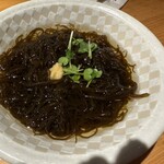 炭火焼鳥と水炊き 五郎一 - 太もずく酢