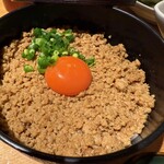 炭火焼鳥と水炊き 五郎一 - 蘭玉たまごのせそぼろ丼