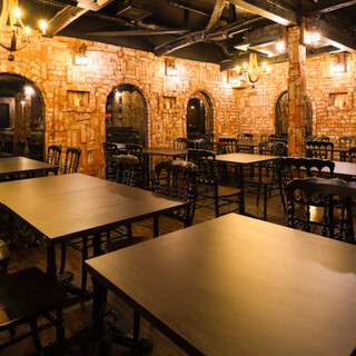 レンガ造りのおしゃれな空間で、特別なひとときを！