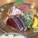 定越食堂 - 藁焼き。カツオとブリだと思います。