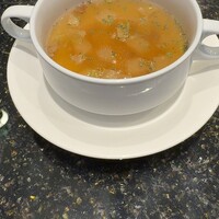 神戸牛洋食アモナ - セットの牛スジコンソメスープ