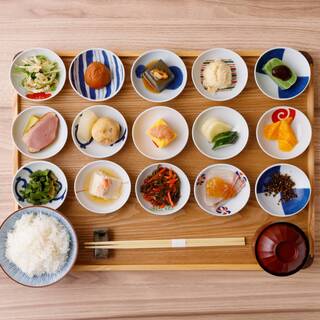 ボリューム満点、和食ランチ