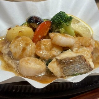 イセタンダイニング_0