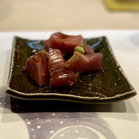 うを徳 - めじ鮪　見事な火入れ！味も香りも抜群！