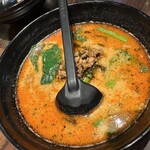 上海華龍 - 【2025.1.29(水)】ラーメンセット（担々麺＋麻婆豆腐丼）950円の担々麵