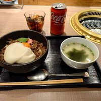 焼肉　福々 - 牛肉丼