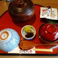 しら河 浄心本店 - 2025/1 しら河のひつまぶし3100円、肝吸い300円